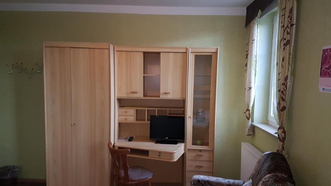 Landgasthof "Zur Linde" Irmelshausen Zewnętrze zdjęcie